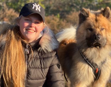 Susanne Reiersen - Dyr og folk Susanne Reiersen og hunden Herman.
